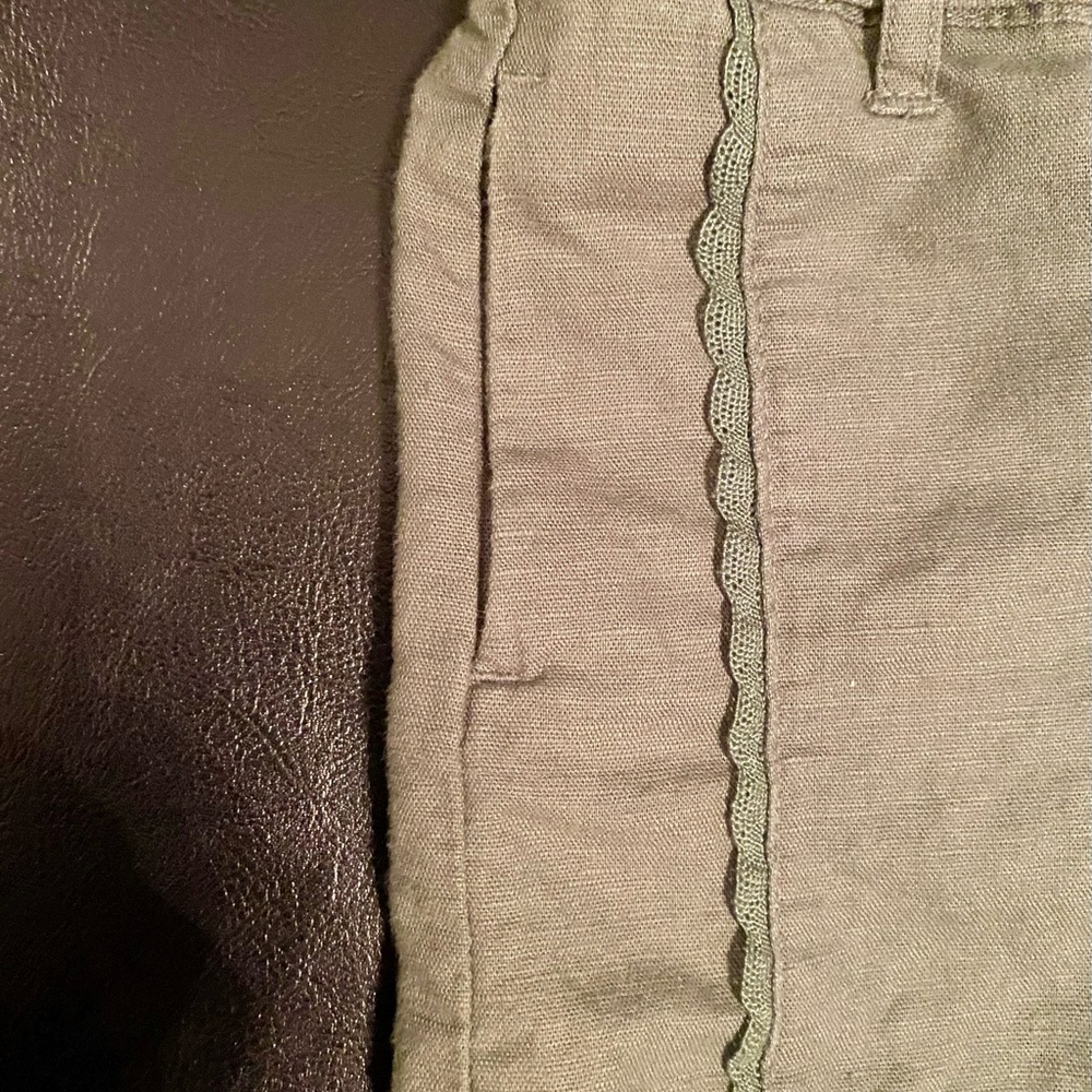 Janie and Jack Olive Green Shorts with Elastic Waistband and Faux Belt 3T - Picture 4 of 6